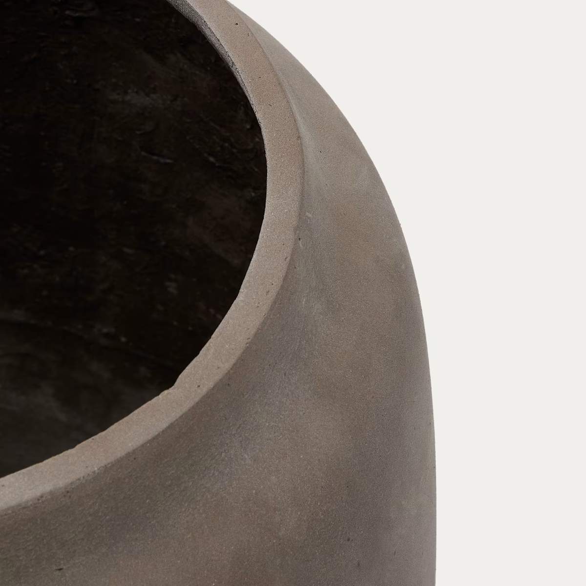 Kave Home Lira terracotta-effect planter Ø53cm