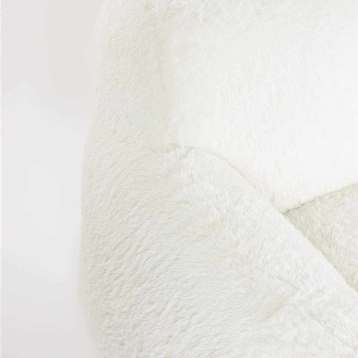 Bold Monkey Lounge Chair Cuddle the Yeti