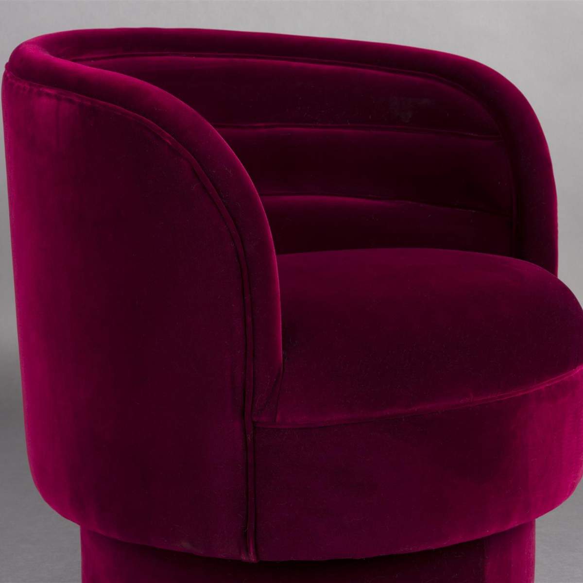 Dutch Bone Lounge Chair Dorothy