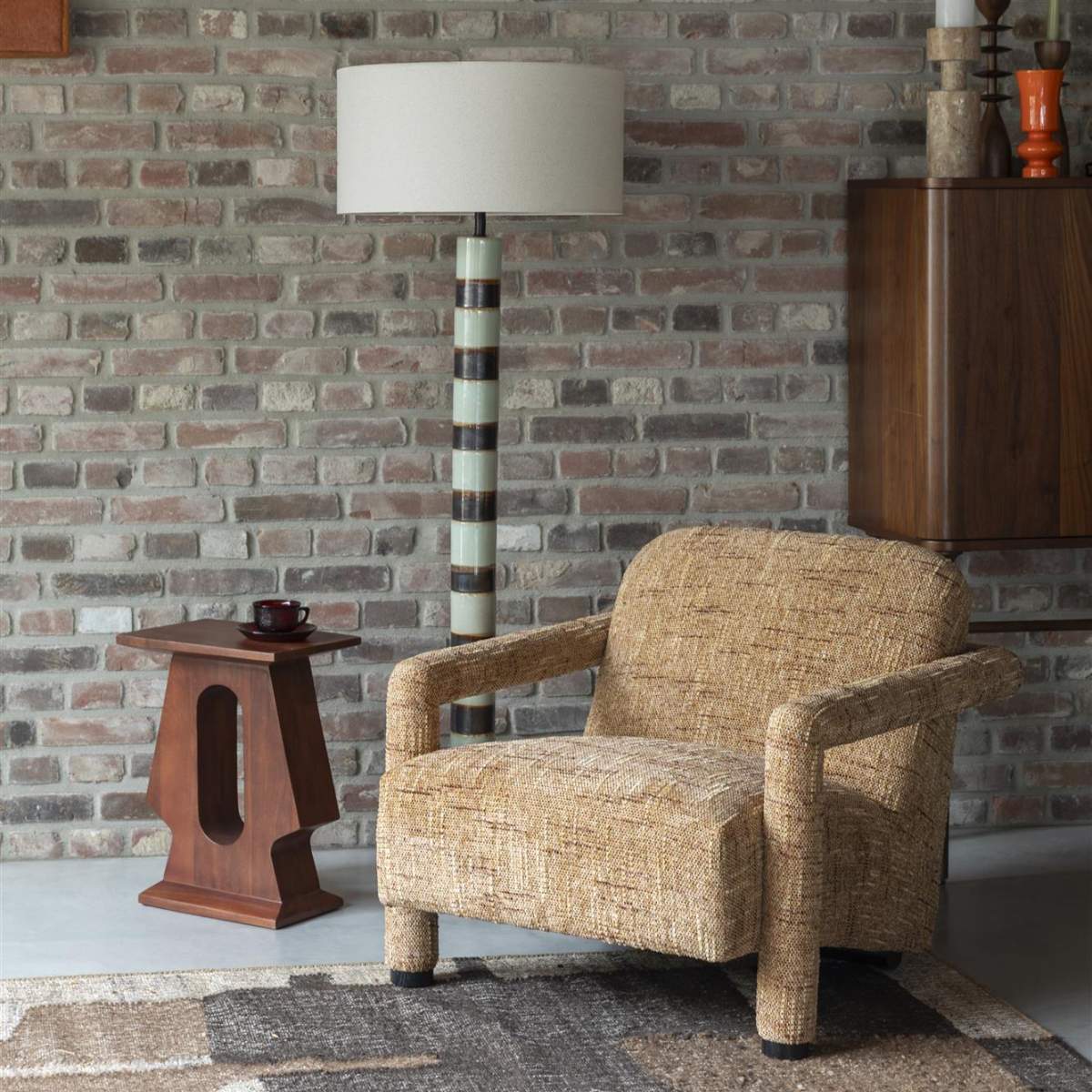 Dutch Bone Lounge Chair Kent