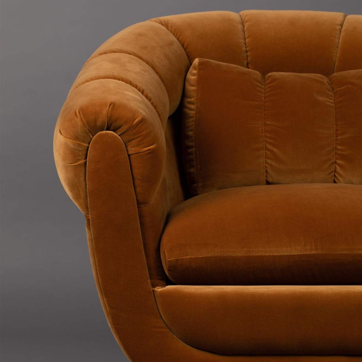 Dutch Bone Lounge Chair Member