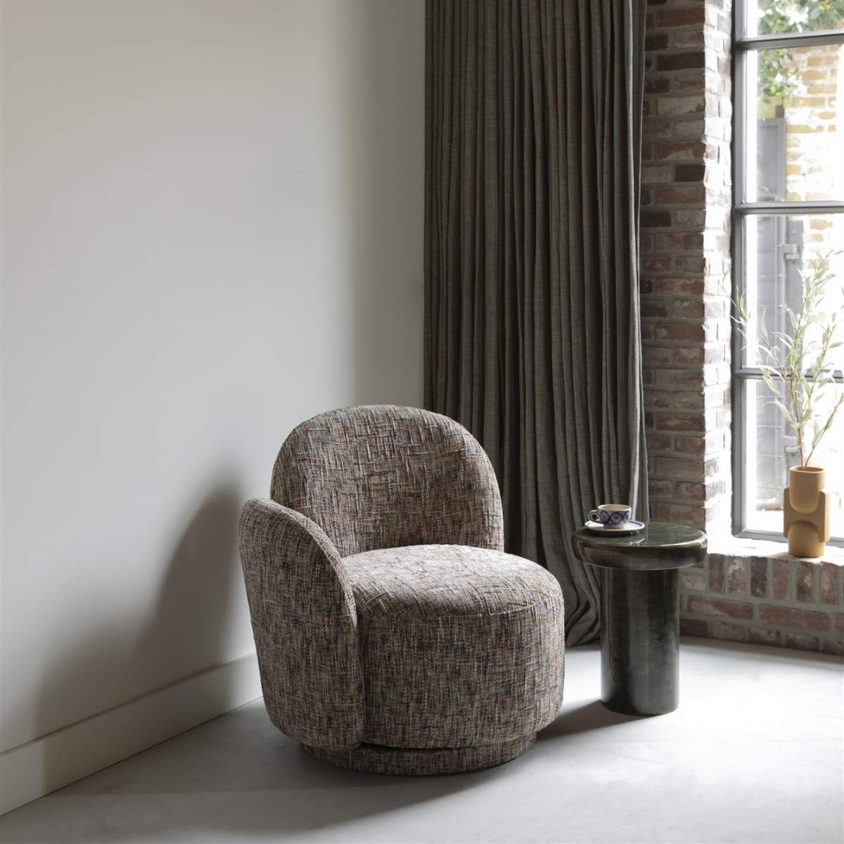 Dutch Bone Lounge Chair Rose