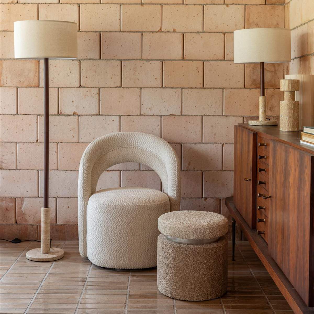 Dutch Bone Lounge Chair Seina Swivel Beige