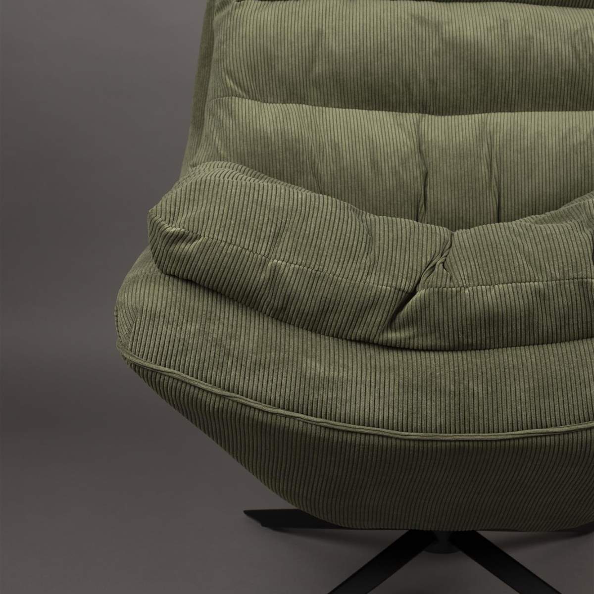 Dutch Bone Lounge Chair Vince