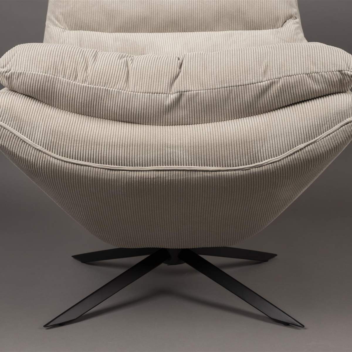 Dutch Bone Lounge Chair Vince