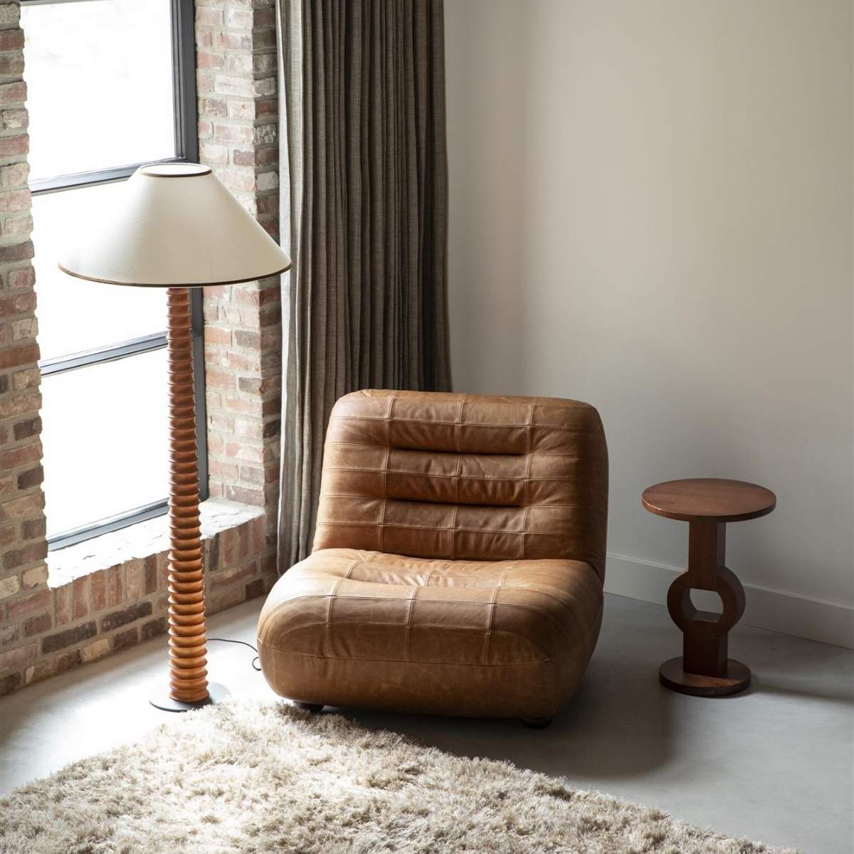 Dutch Bone Lounge Chair Wyatt