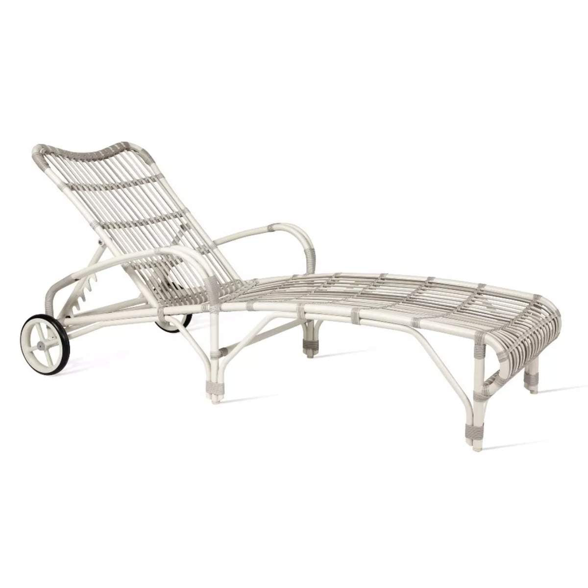 Vincent Shepherd Lucy White Wicker Outdoor Sunbed