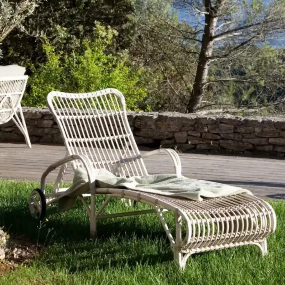 Vincent Shepherd Lucy White Wicker Outdoor Sunbed