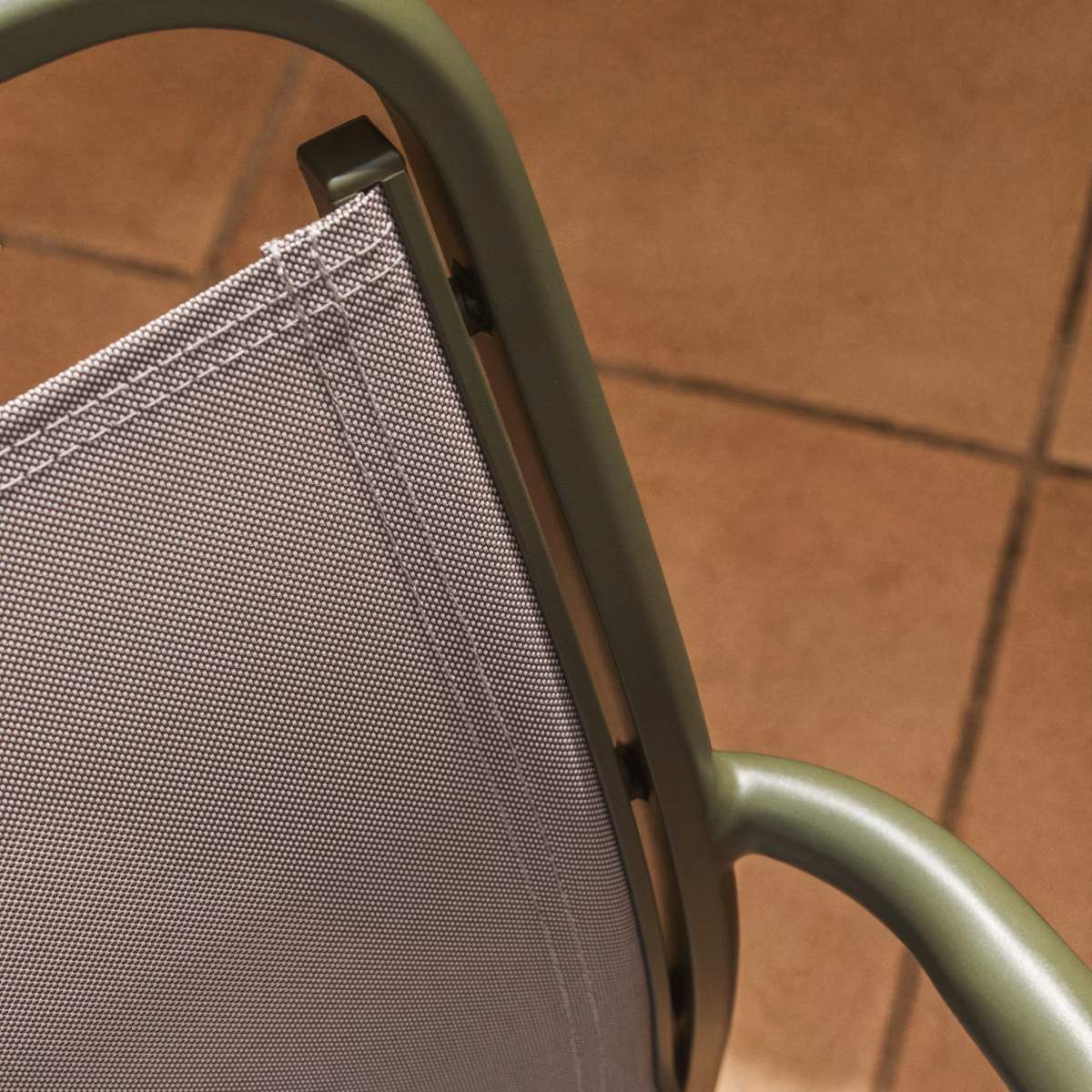 Kave Home Luri stackable chair in ecru aluminium and beige texteline