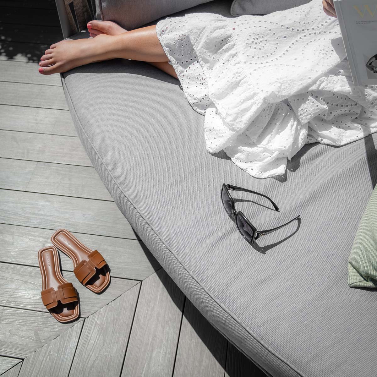 Maze Cool Linen Milan Daybed