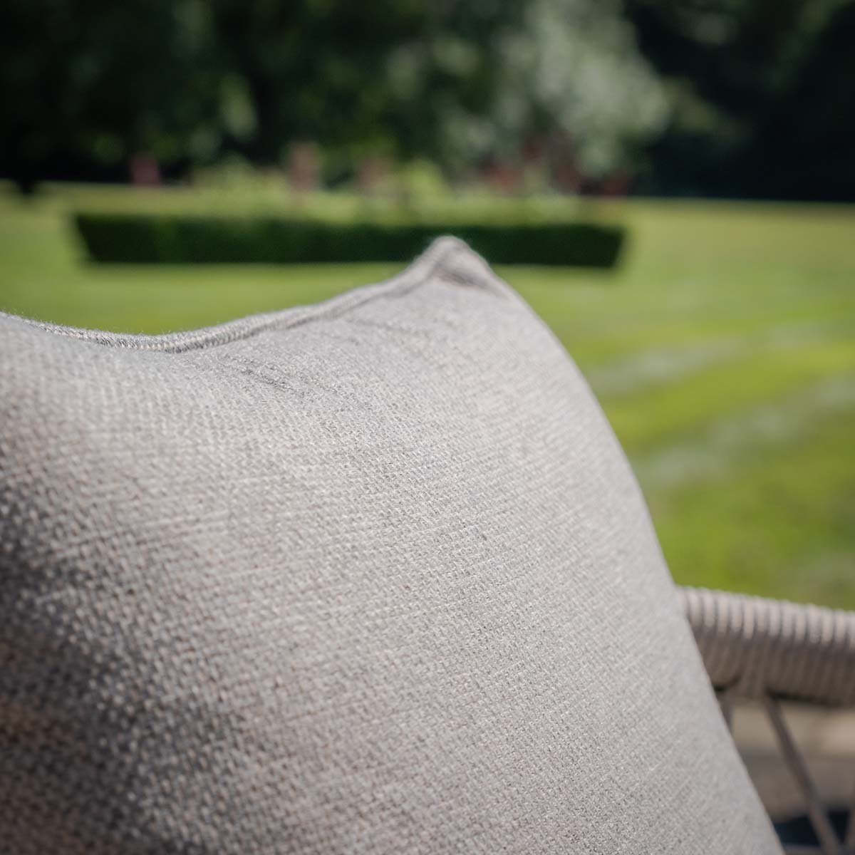 Maze Cool Linen Monaco 4 Seat Round Dining Set