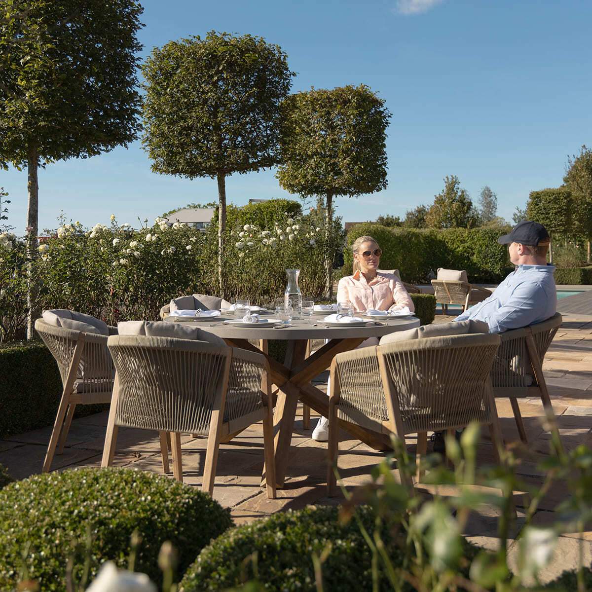 Maze - Martinique Rope Weave 6 Seat Round Dining Set