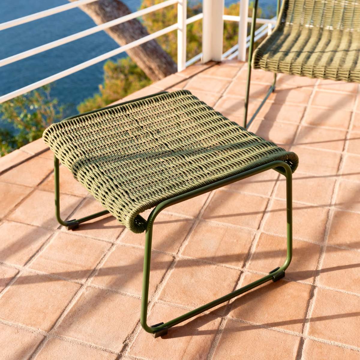 Kave Home Maurina footrest in green galvanised steel and green rope cord 58 x 52.5cm