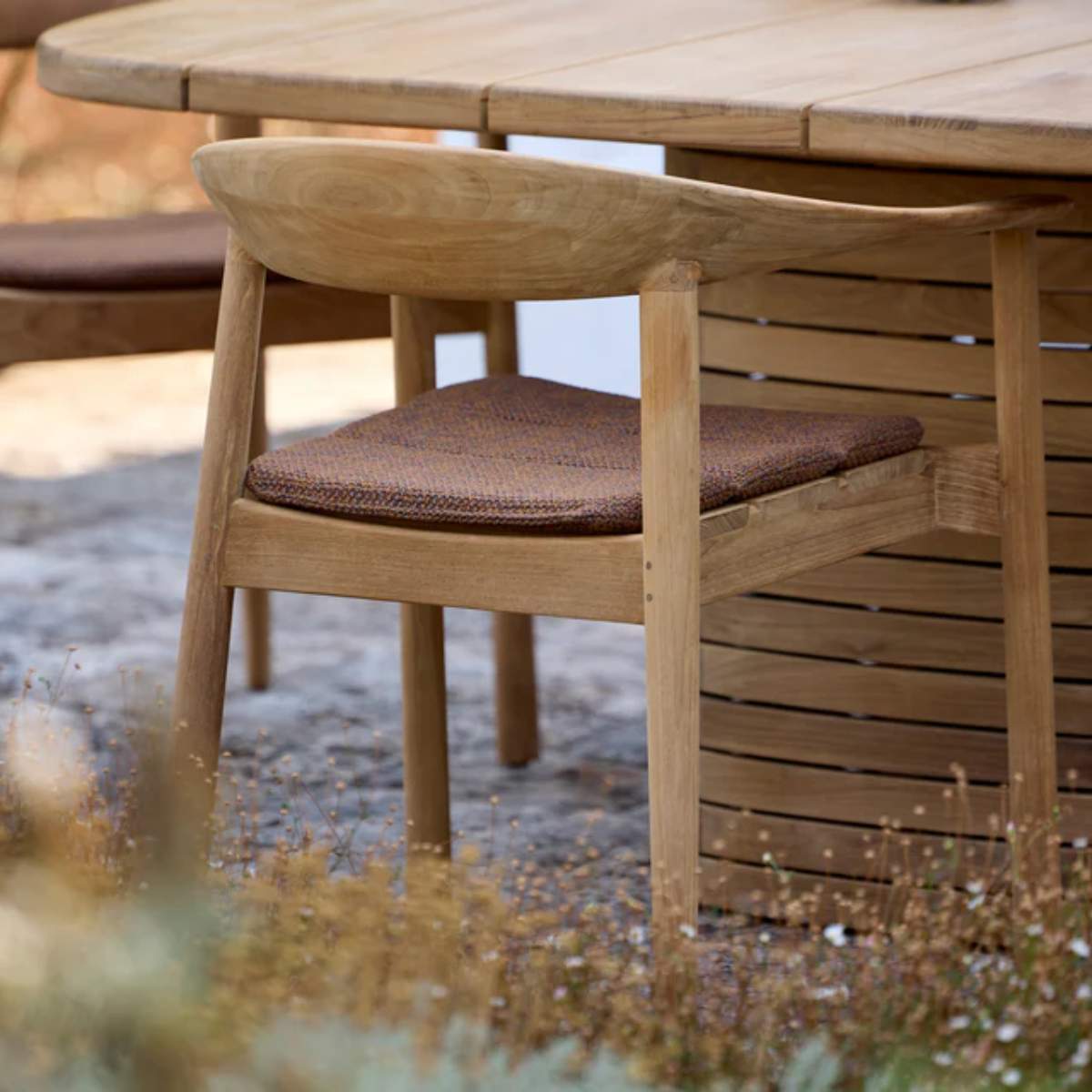 Cane-line Mellow Dining Table, Oval - Medium