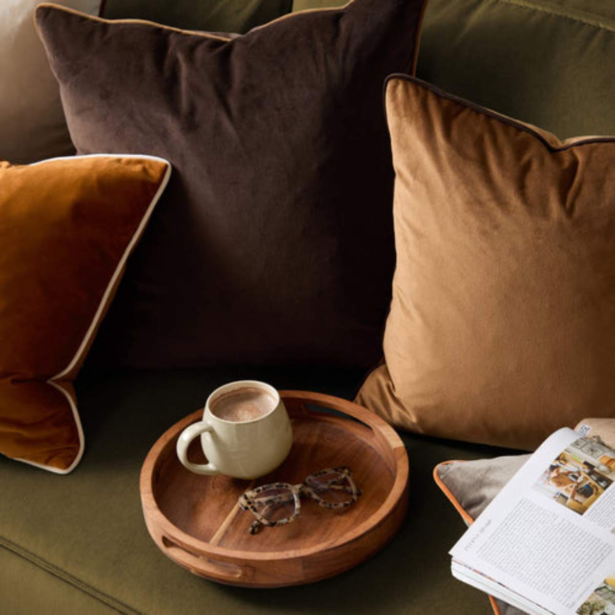 Furn Meridian Velvet Cushion Ginger/Ecru