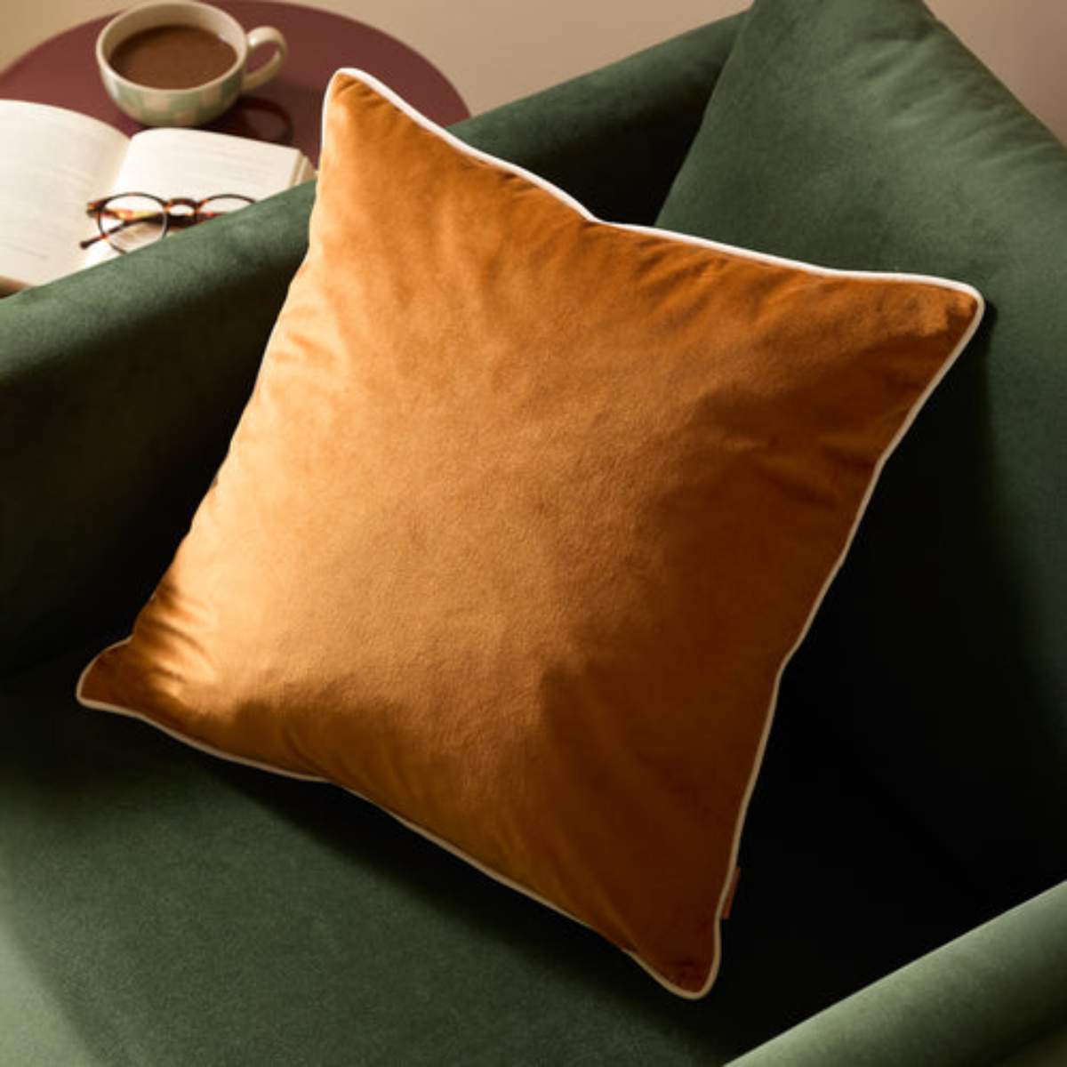 Furn Meridian Velvet Cushion Ginger/Ecru