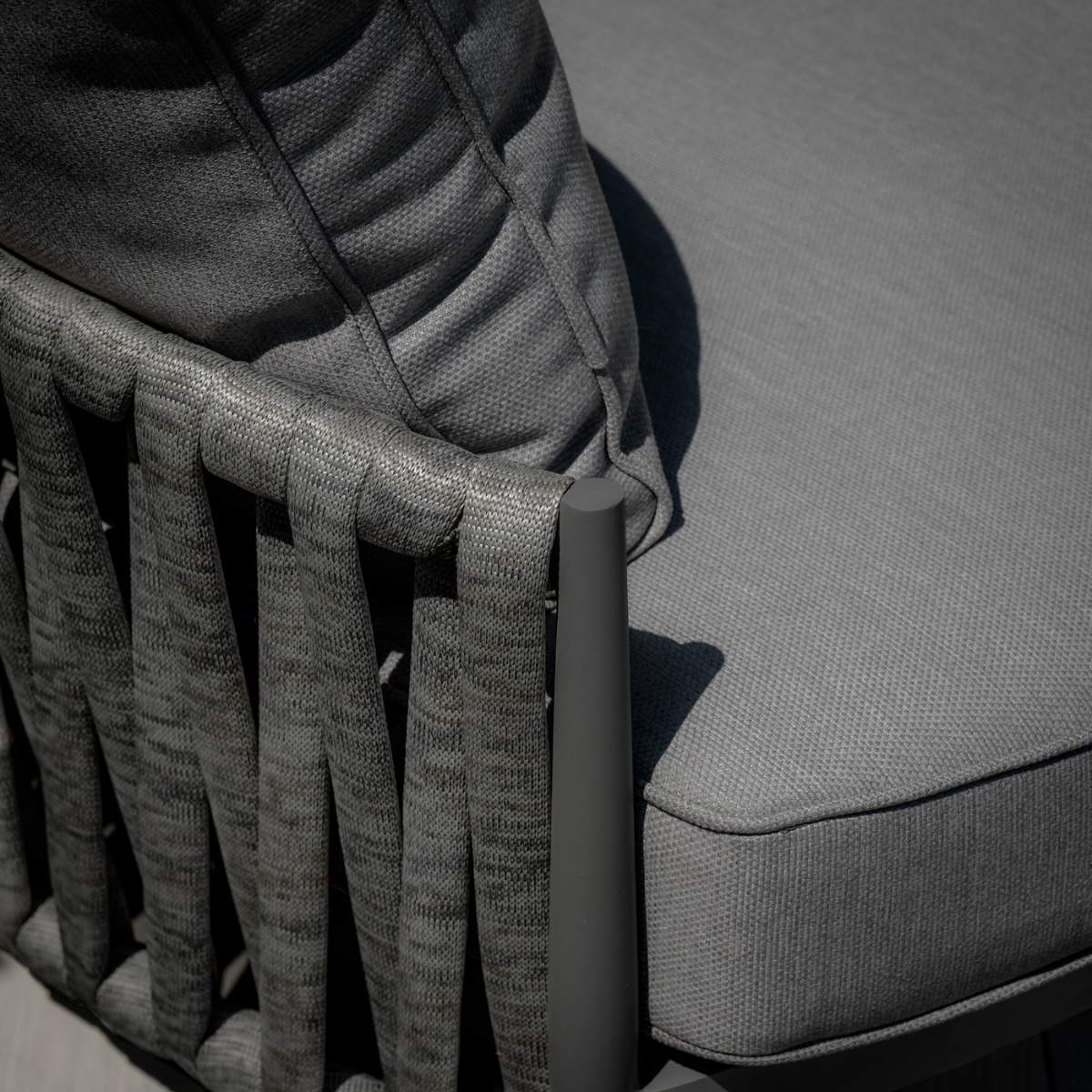 Maze Milan Rope Weave Daybed