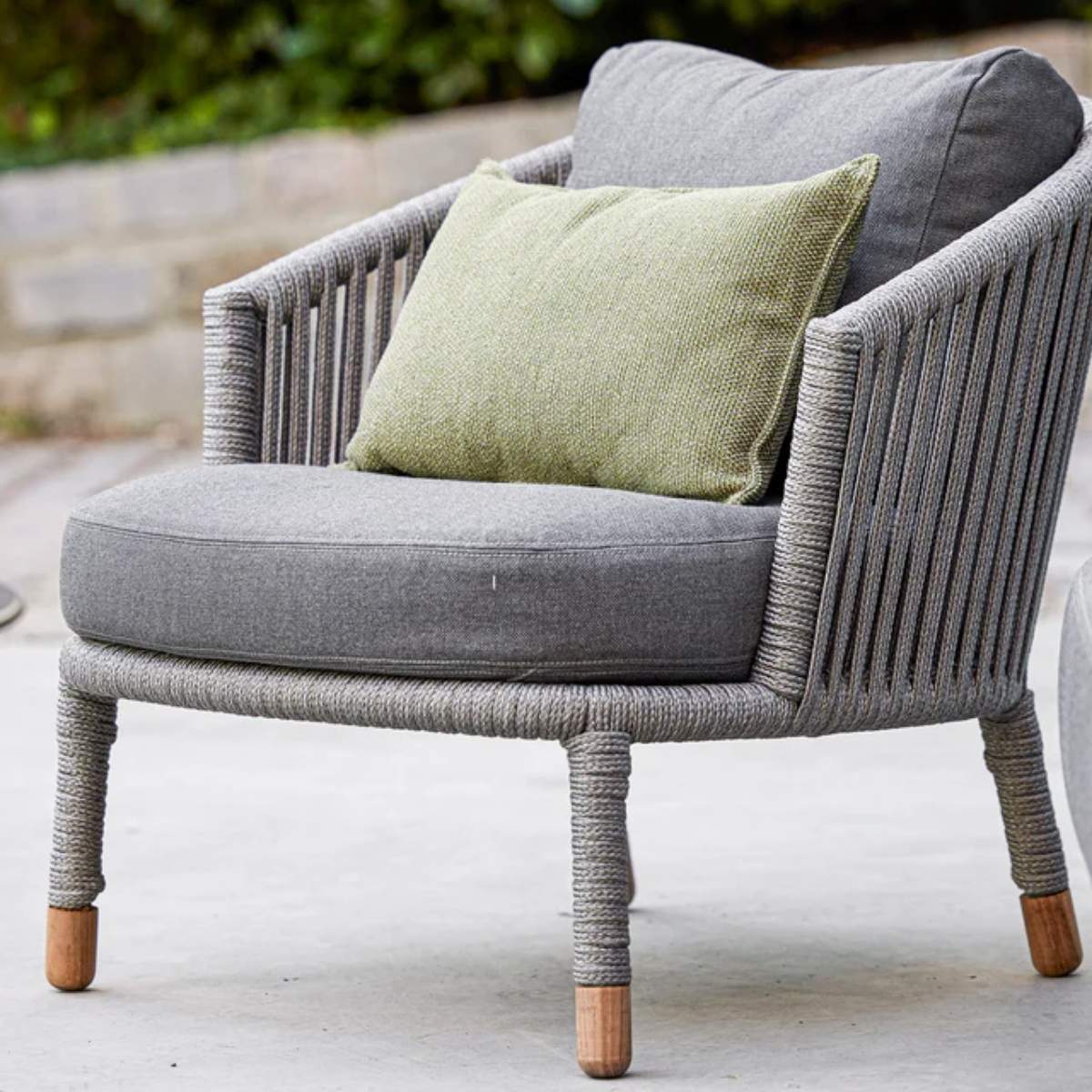Cane-line Moments Lounge Chair