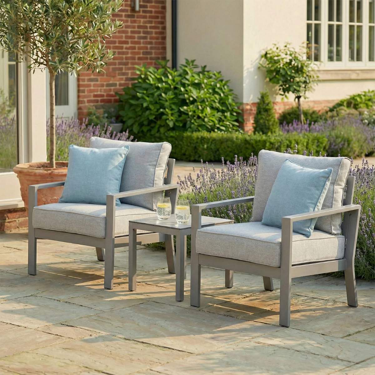 Maze Montreal Aluminium Garden Lounge Set