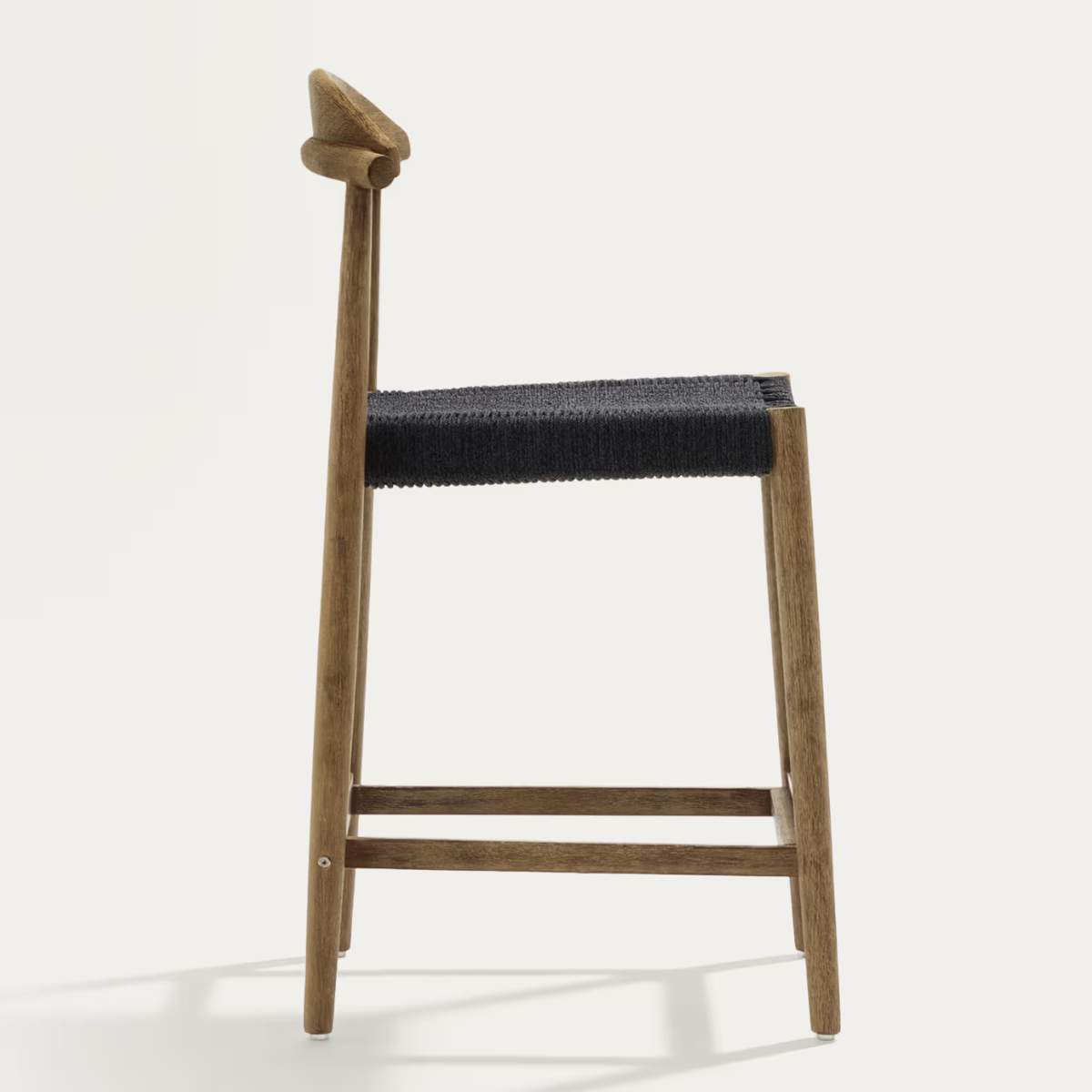 Kave Home Nina stool made of solid acacia wood with black finish and beige rope height 62 cm