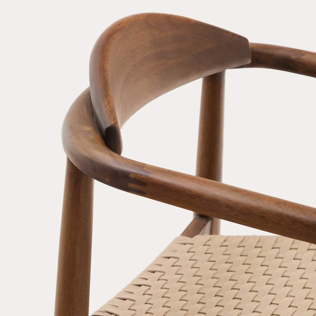 Kave Home Nina stackable chair in FSC 100% solid acacia wood and ecru rope cord