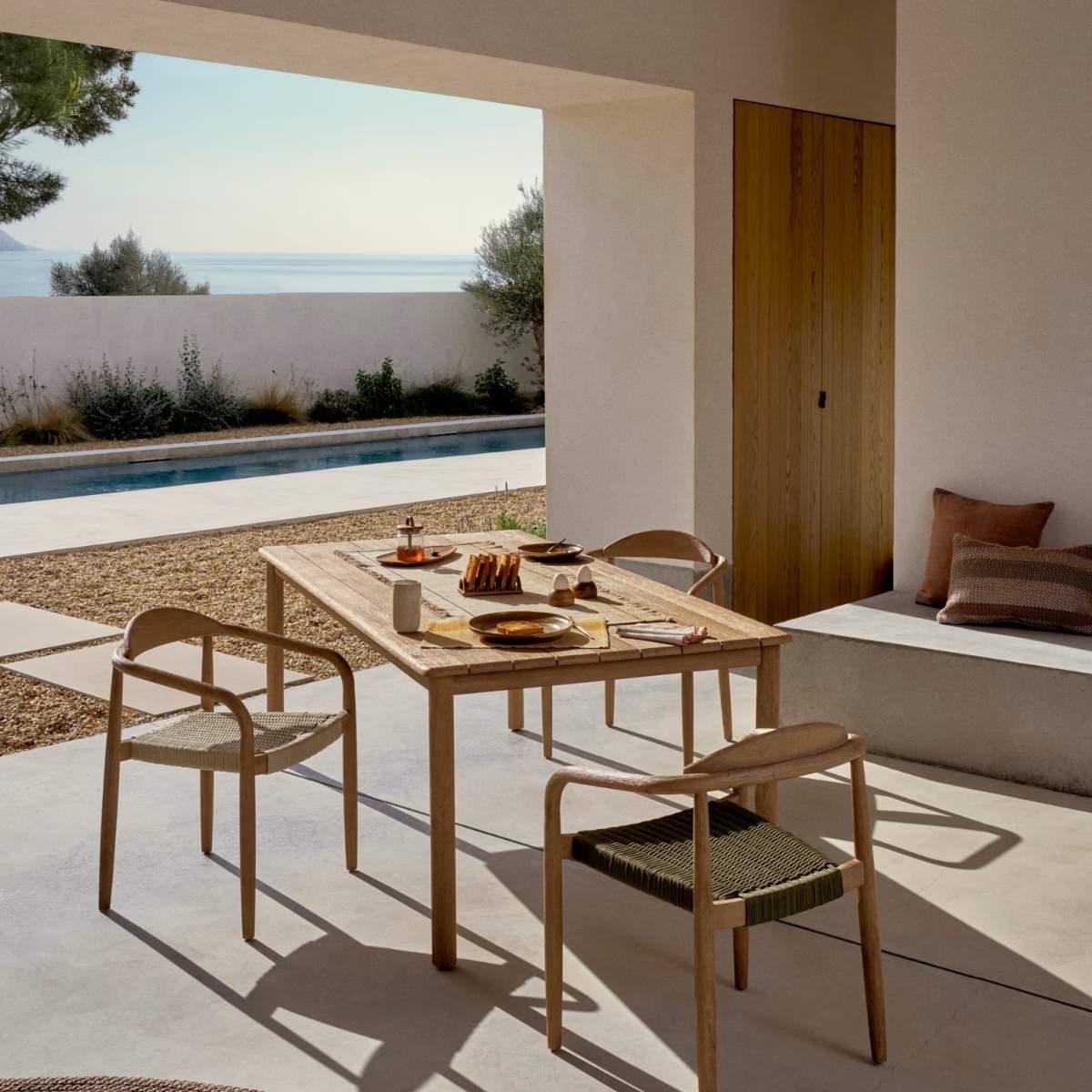 Kave Home Nina stackable chair in FSC 100% solid acacia wood and ecru rope cord