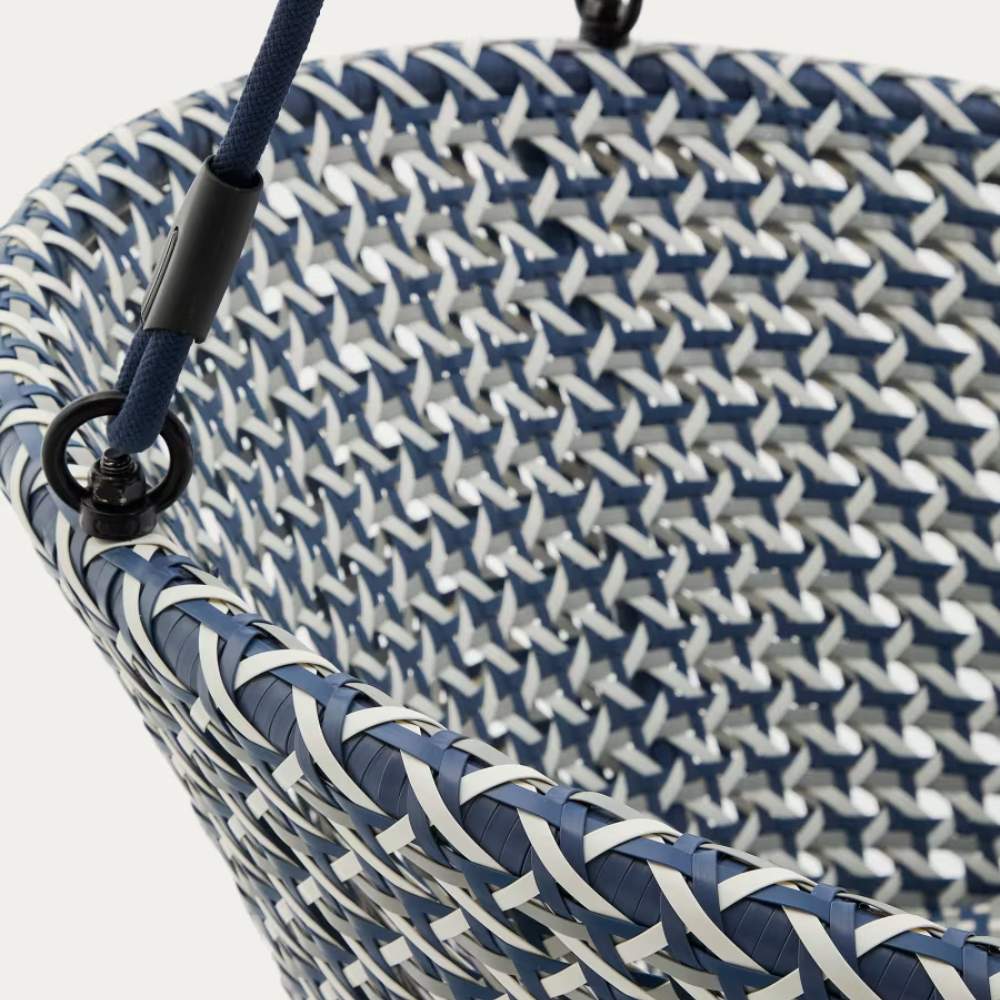 Kave Home Saliga Blue Hanging Armchair with Aluminium Base and Synthetic Rattan