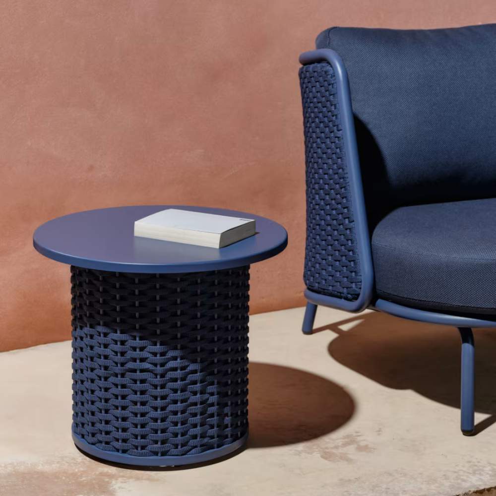 Kave Home Sedalis Outdoor Side Table in Aluminium and Blue Rope Cord Ø50cm