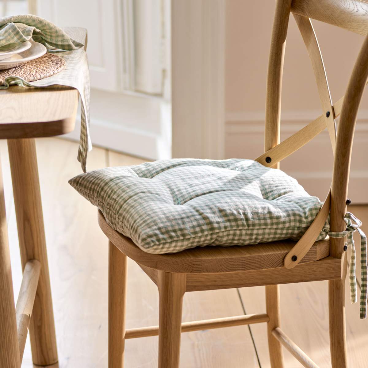 Garden Trading Oaksey Checked Seat Pad Rosemary