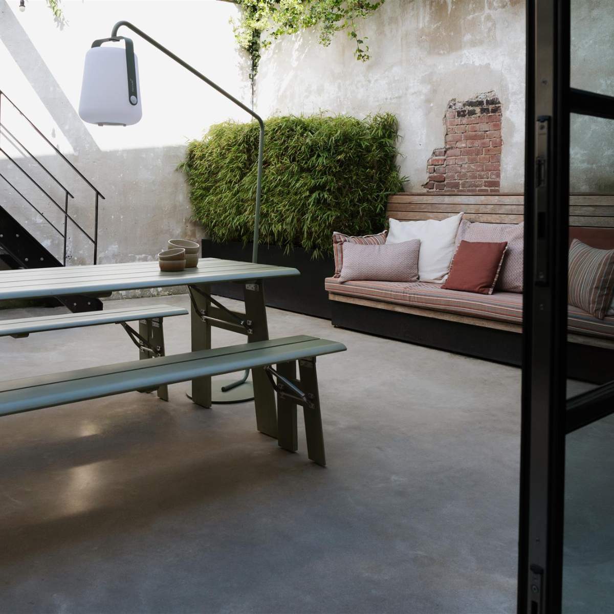 Zuiver Outdoor Bench Avenue Desert Sage