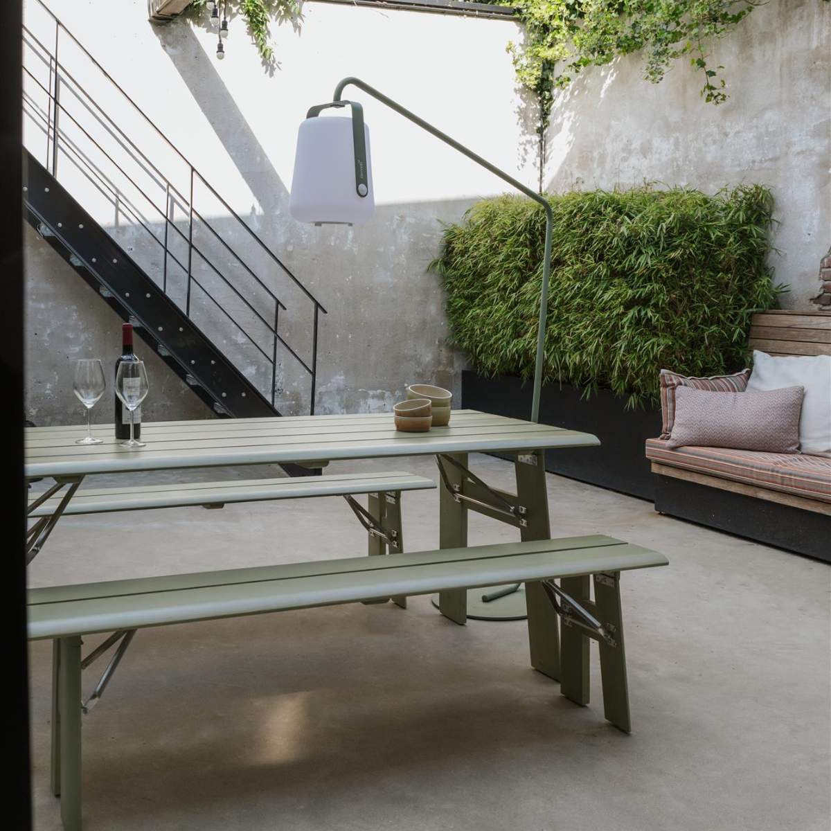 Zuiver Outdoor Bench Avenue Desert Sage