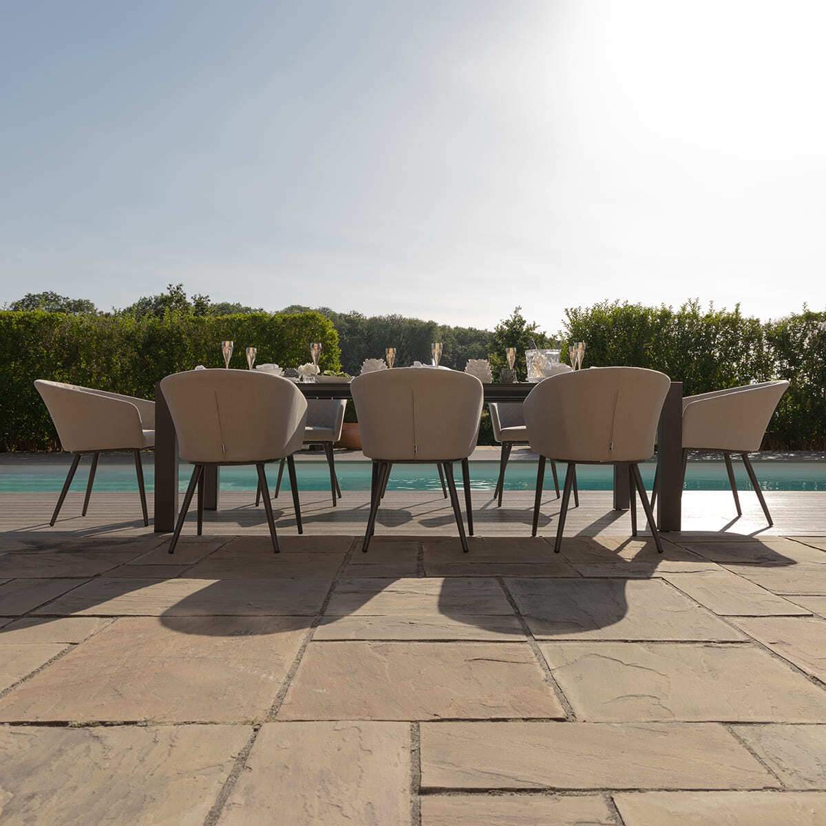 Maze - Outdoor Fabric Ambition 6-10 Seat Extending Dining Set