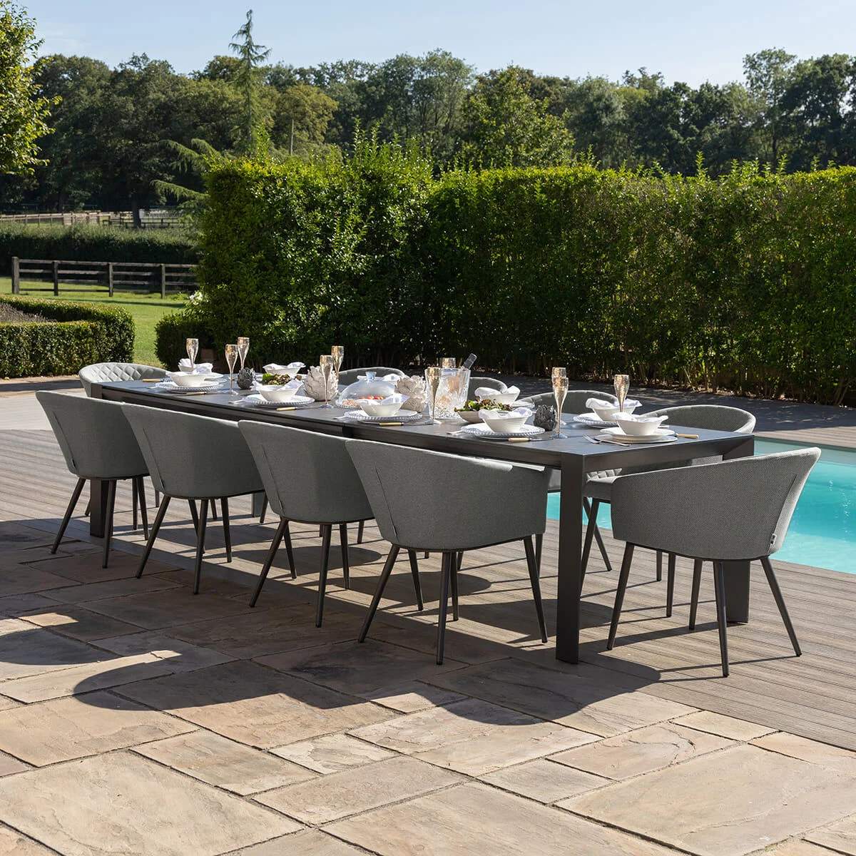 Maze - Outdoor Fabric Ambition 6-10 Seat Extending Dining Set
