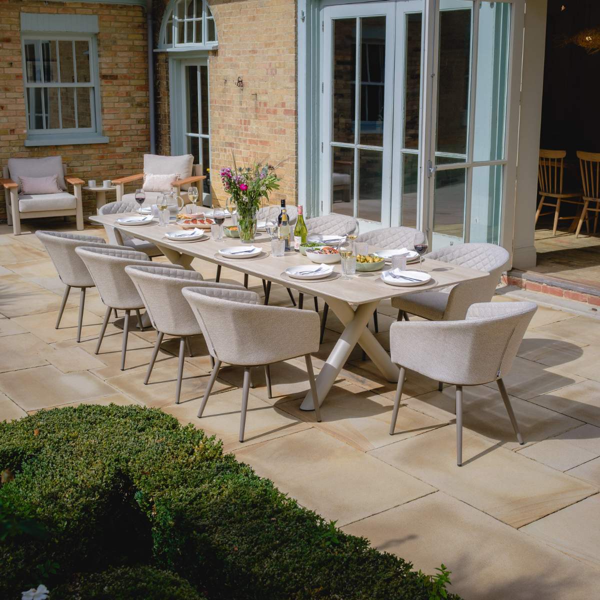 Maze - Outdoor Fabric Ambition 8-12 Seat Maxim Extending Dining Set