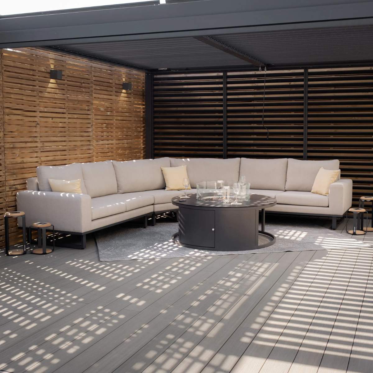 Maze - Outdoor Fabric Ethos Grande Corner Sofa Set