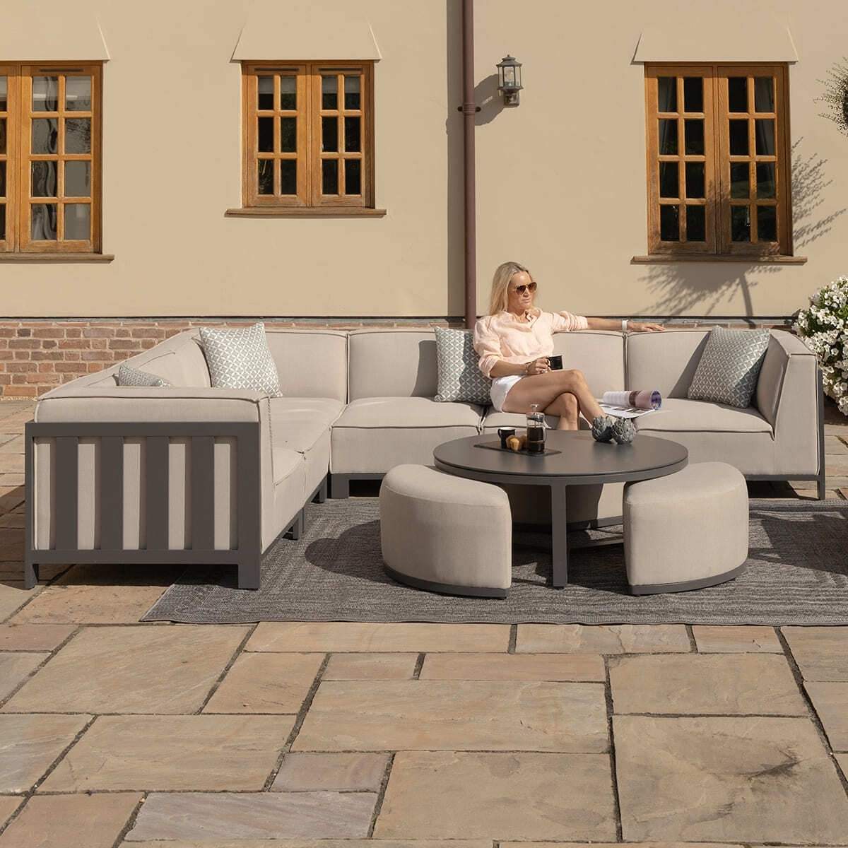 Maze - Outdoor Fabric Ibiza Medium Corner Sofa Set