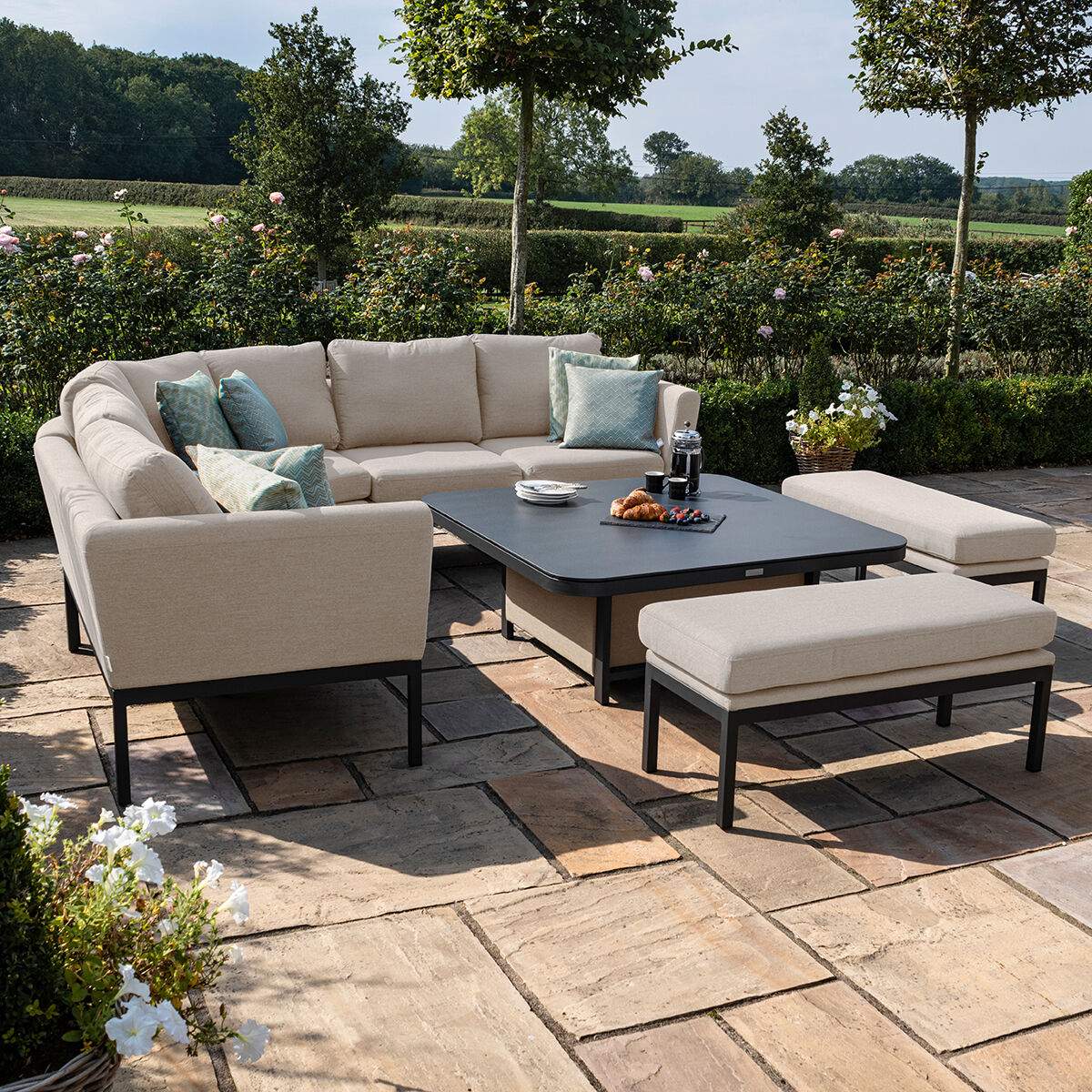 Maze - Outdoor Fabric Pulse Deluxe Square Corner Dining Set