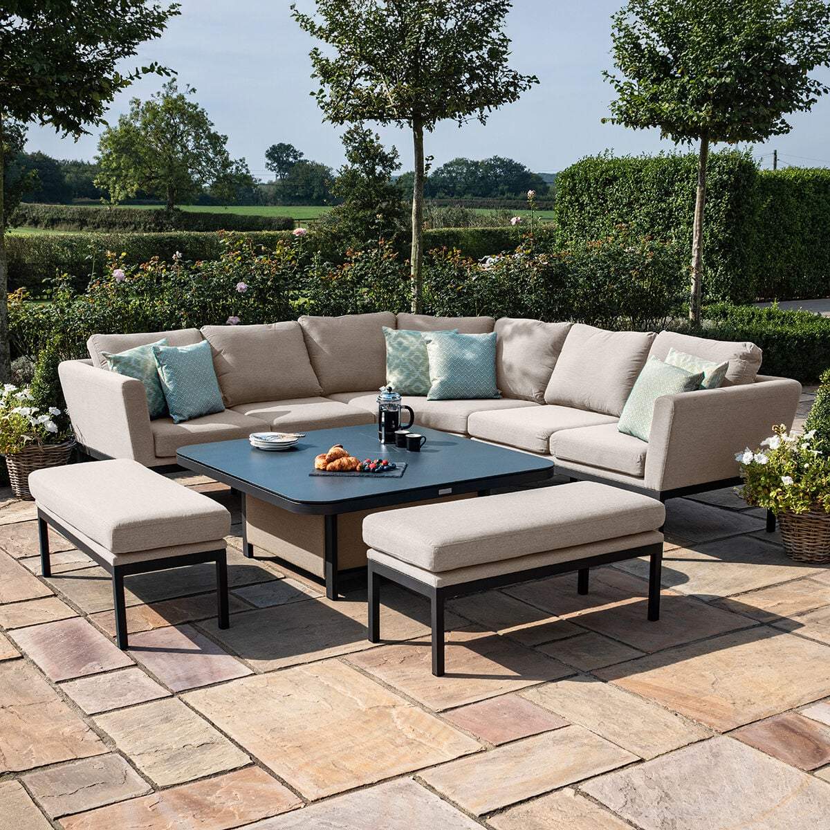 Maze - Outdoor Fabric Pulse Deluxe Square Corner Dining Set