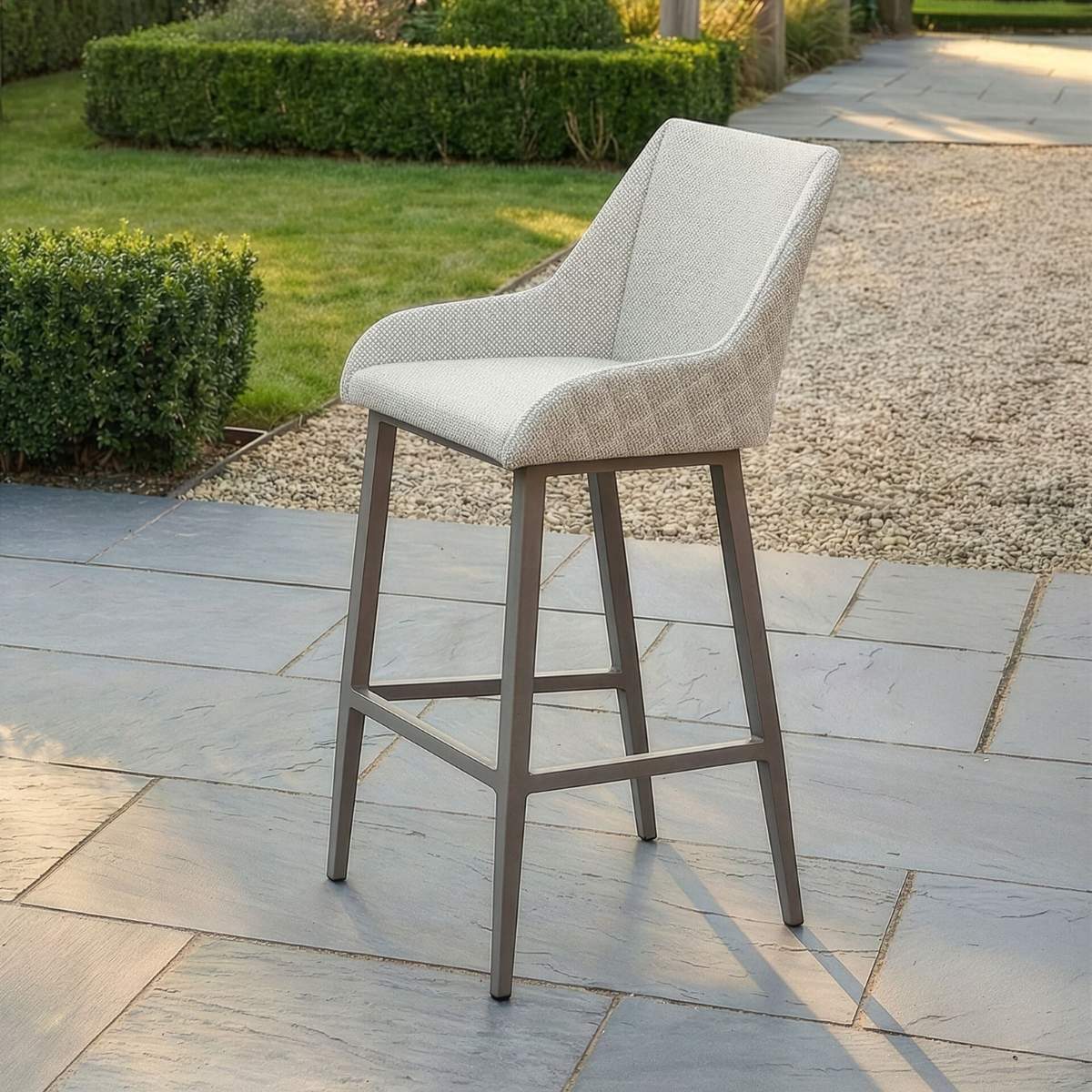 Maze - Outdoor Fabric Regal 4 Seat Round Bar Set