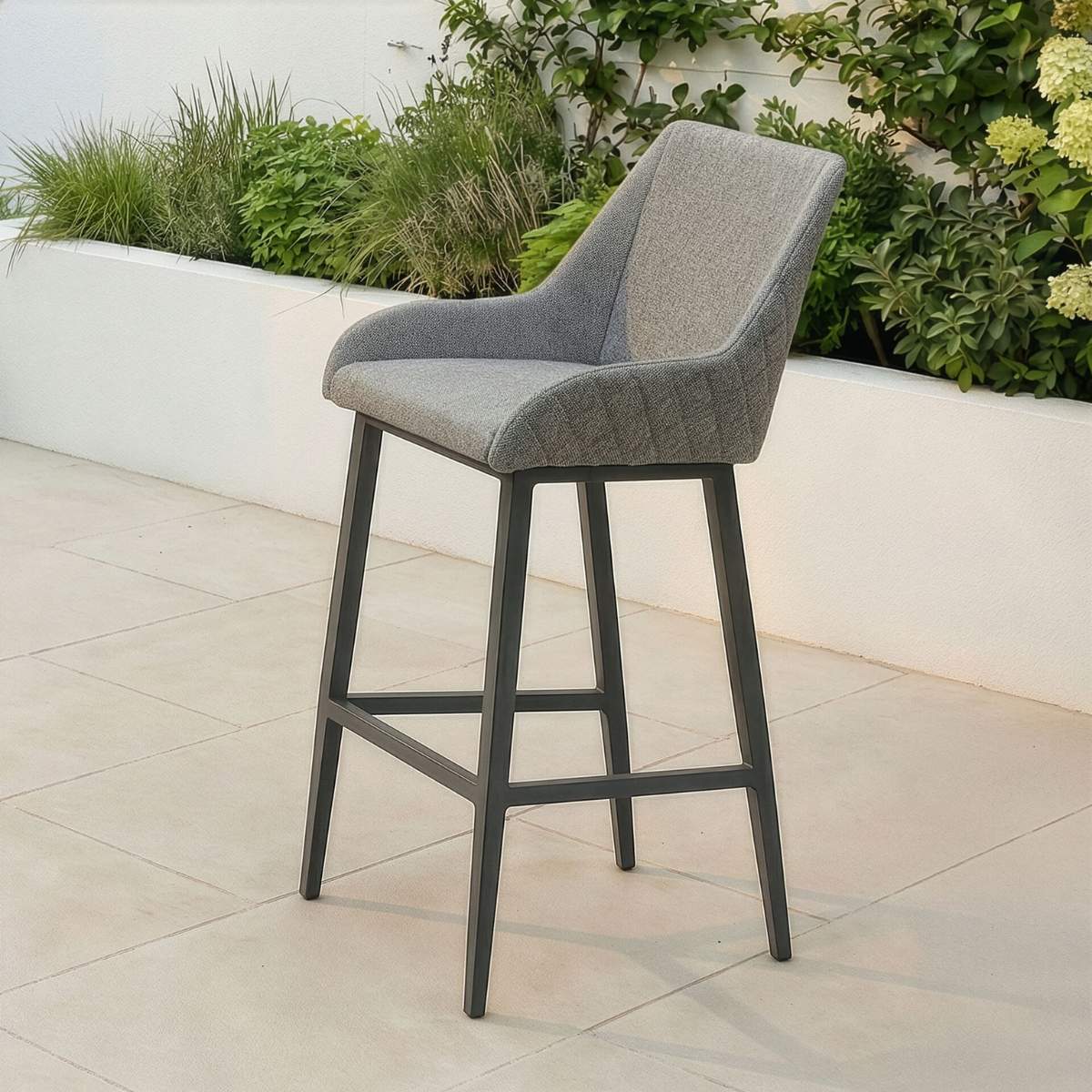 Maze - Outdoor Fabric Regal 4 Seat Round Bar Set