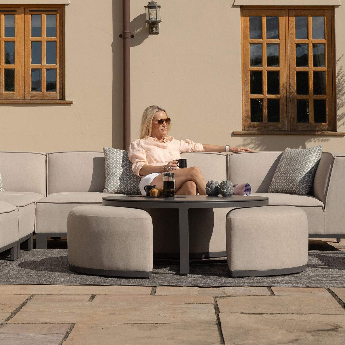 Maze - Outdoor Fabric Round Coffee Table