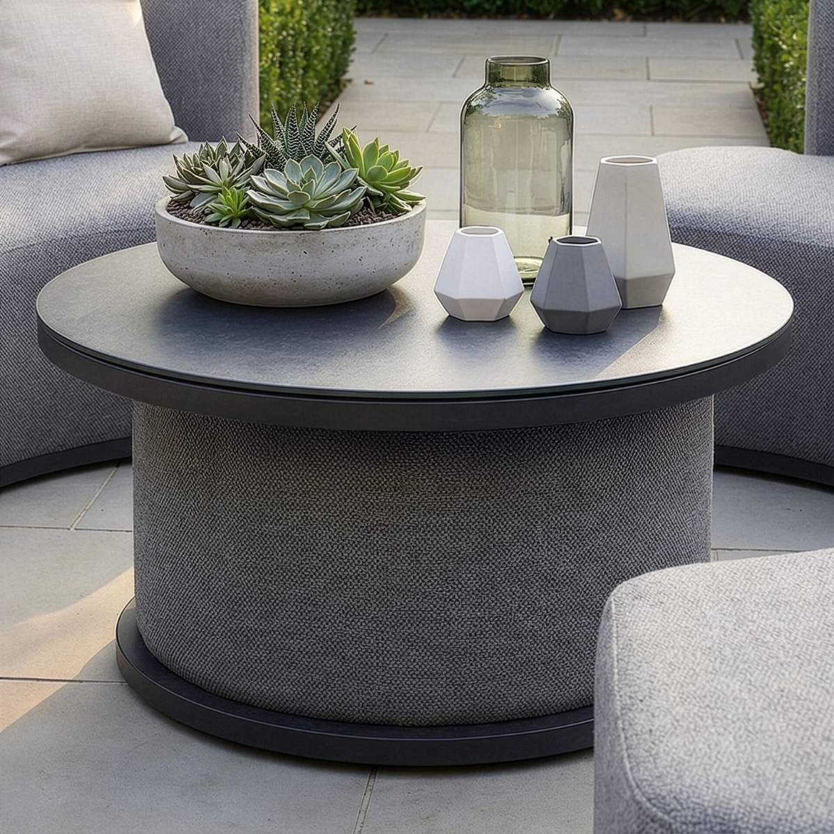 Maze - Outdoor Fabric Snug Lifestyle Suite