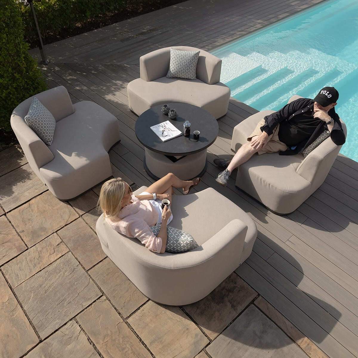 Maze - Outdoor Fabric Snug Lifestyle Suite