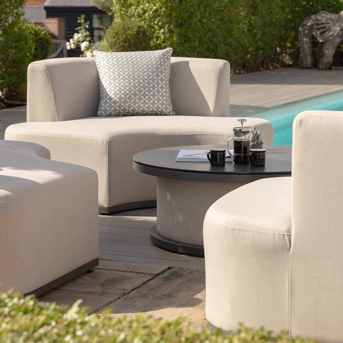 Maze - Outdoor Fabric Snug Lifestyle Suite