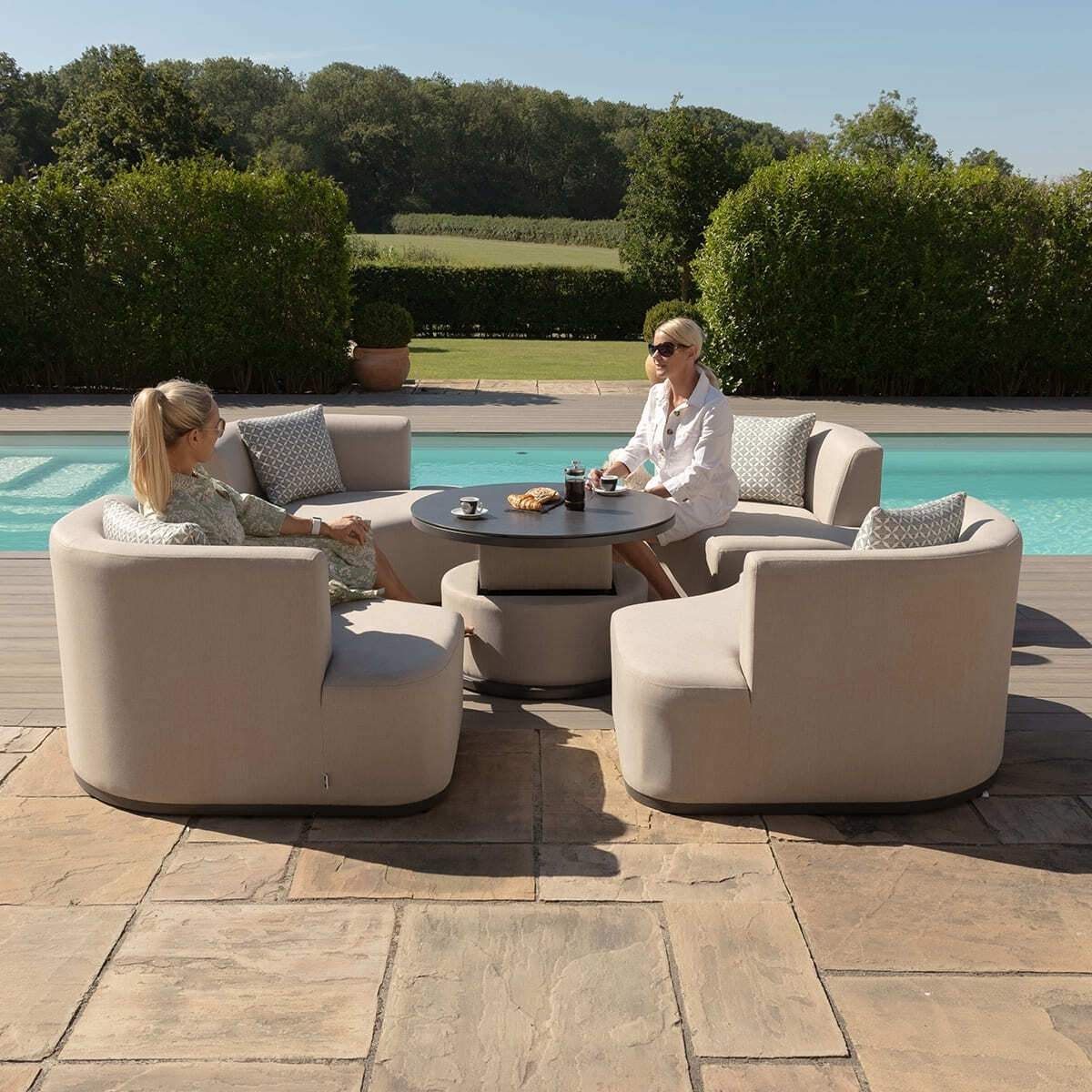 Maze - Outdoor Fabric Snug Lifestyle Suite