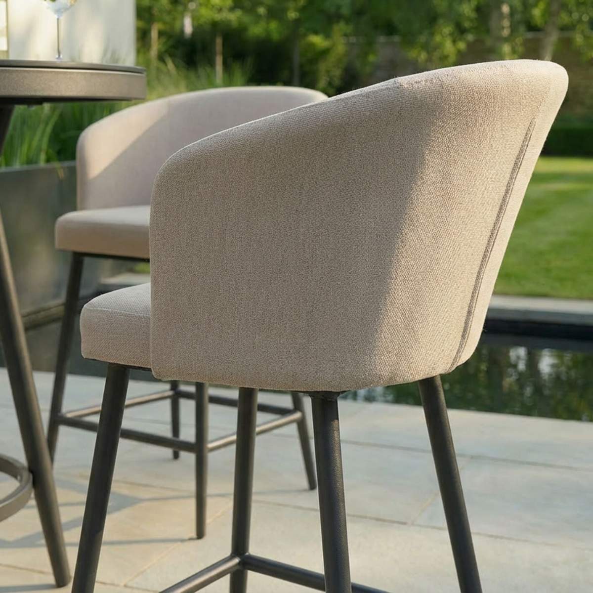 Maze - Outdoor Fabric Zen 4 Seat Low Round Bar Set