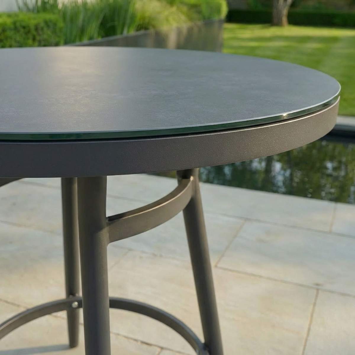 Maze - Outdoor Fabric Zen 4 Seat Low Round Bar Set
