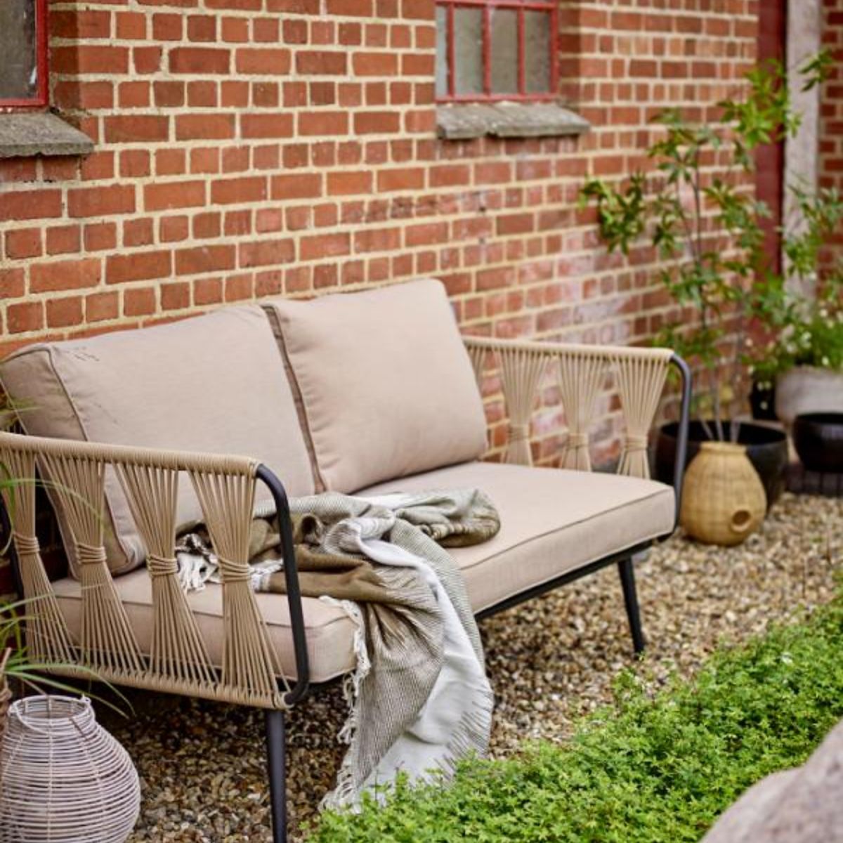 Bloomingville Outdoor Metal Pavone Sofa - Brown