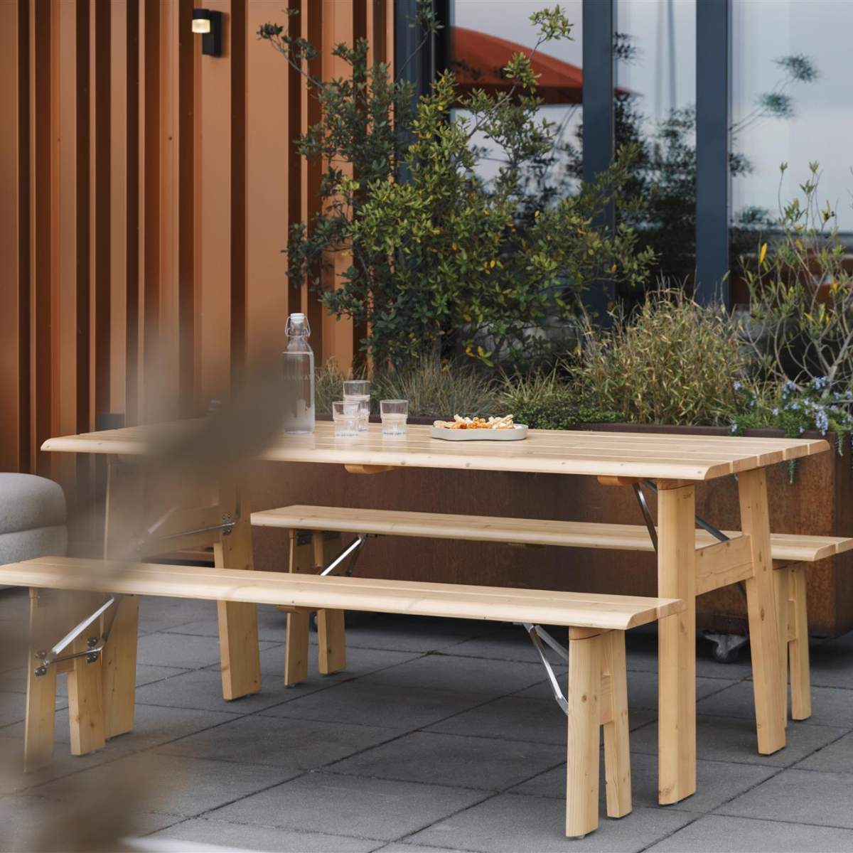 Zuiver Outdoor Table Avenue Natural
