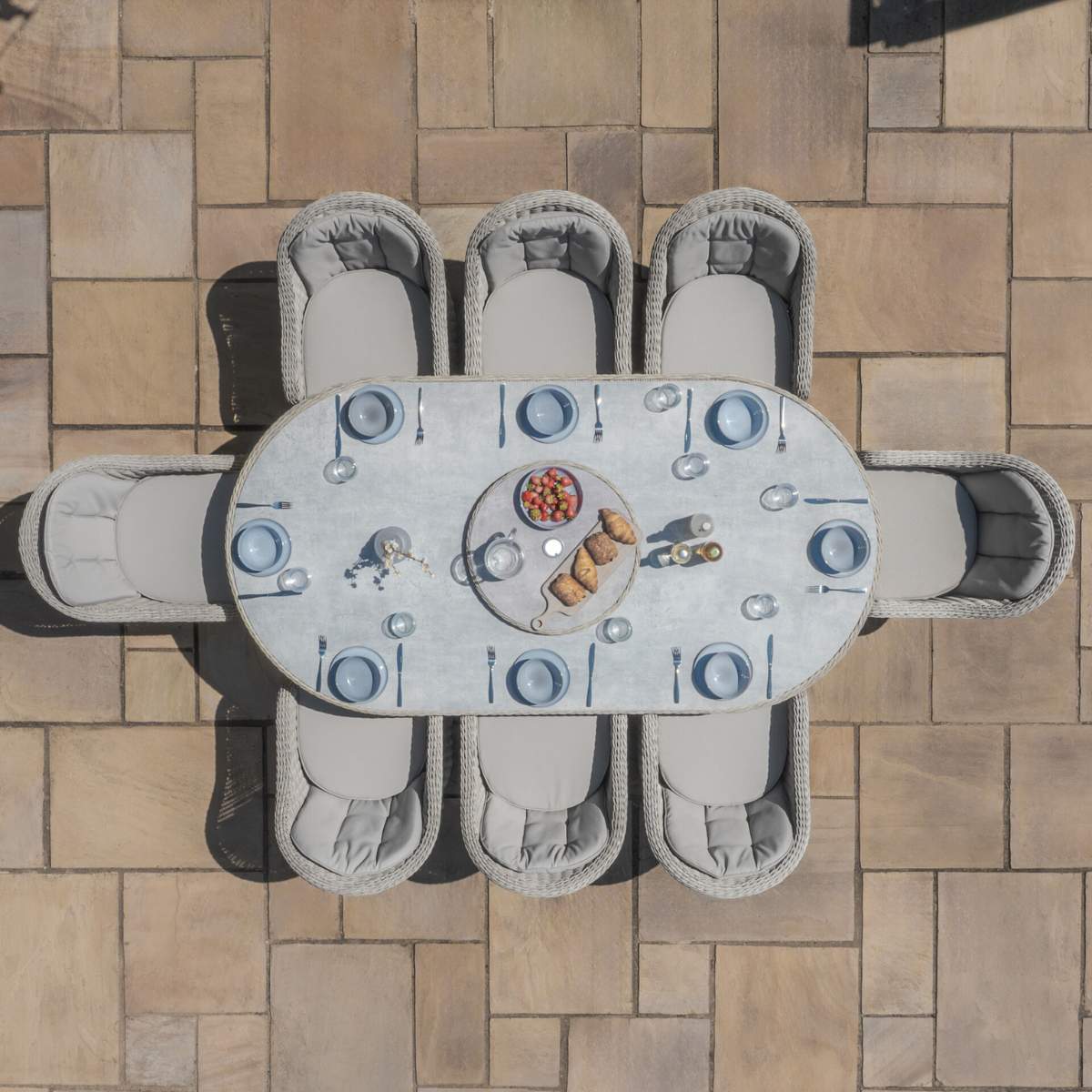Maze Oxford 8 Seat Oval Dining Set